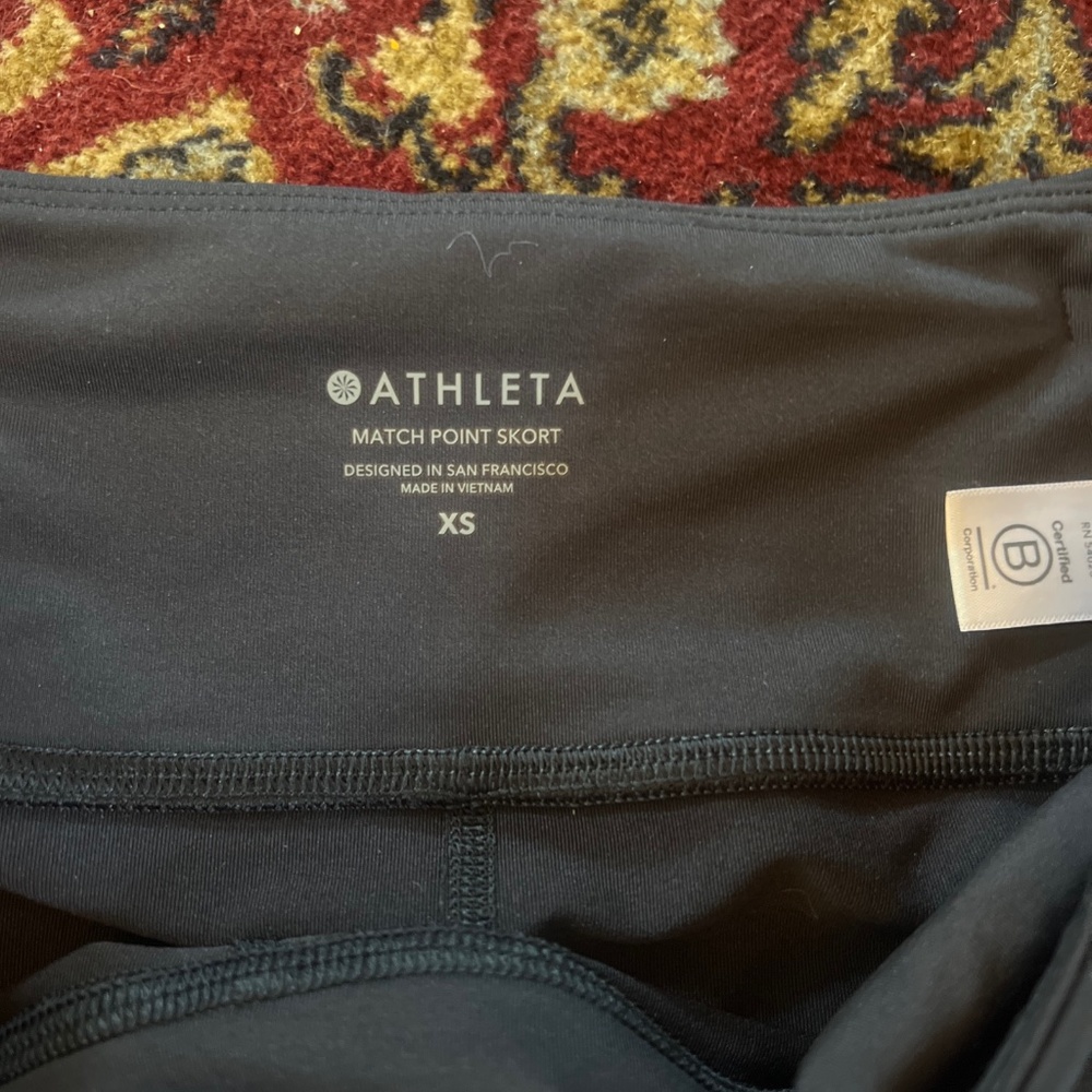 Athlete xs black skort